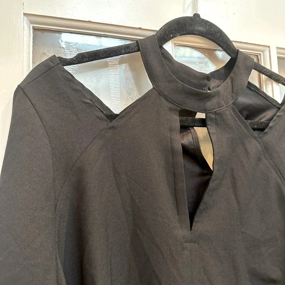 Lane Bryant Black Long Sleeve Cold Shoulder Blouse Women’s Size 14 Large XL - Picture 2 of 10